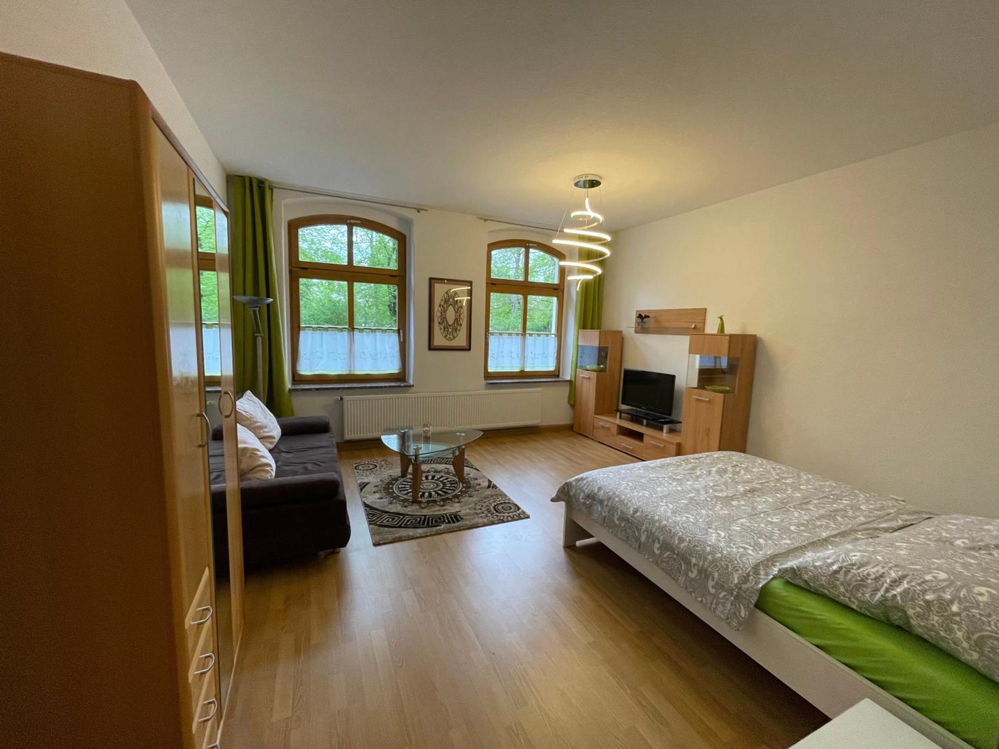 Ferienwohnung Im Zentrum Zwickaus Экстерьер фото